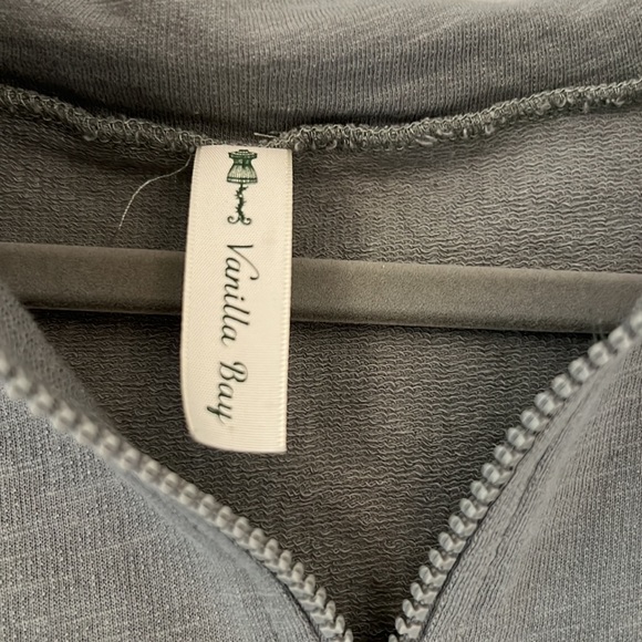 1/2 Zip Pullover - Picture 3 of 4